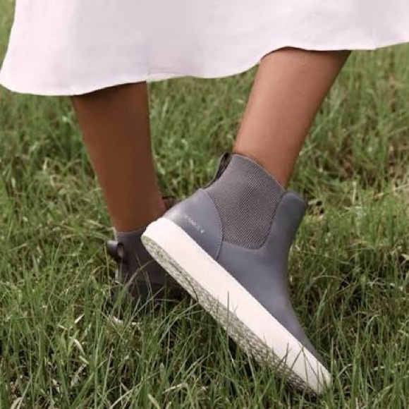 Frankie4 Ebony Crawford Sneaker Boot in Charcoal Grey Leather Size 10 NWOB - Picture 2 of 13